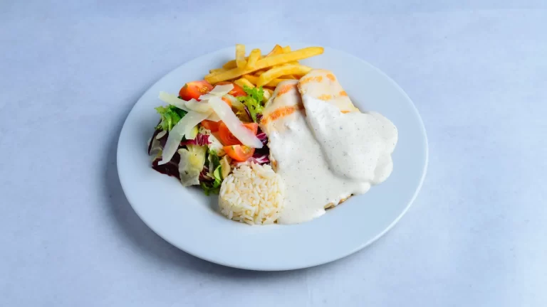 Chicken fillet with four kinds of cheese