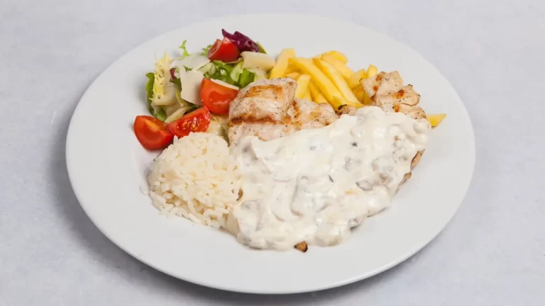Chicken fillet with mushrooms