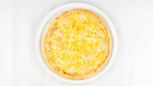 Pizza with sour cream