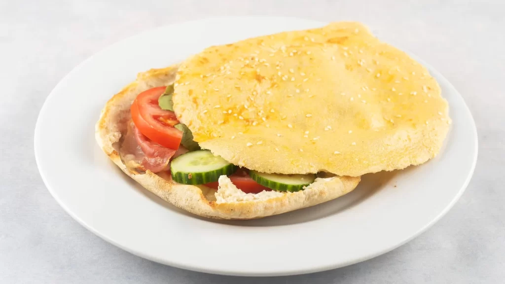 Sandwich with prosciutto